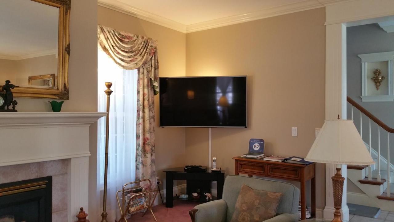 John'S Gate Gourmet B&B Niagara-on-the-Lake ภายนอก รูปภาพ